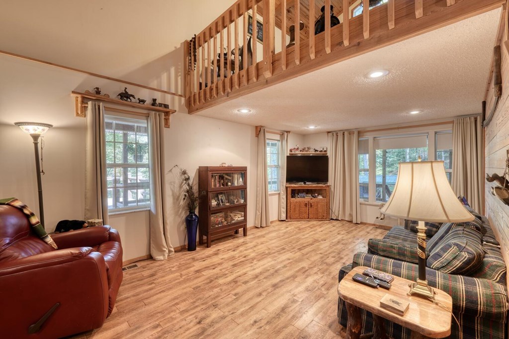 419390 Hiawassee Residential