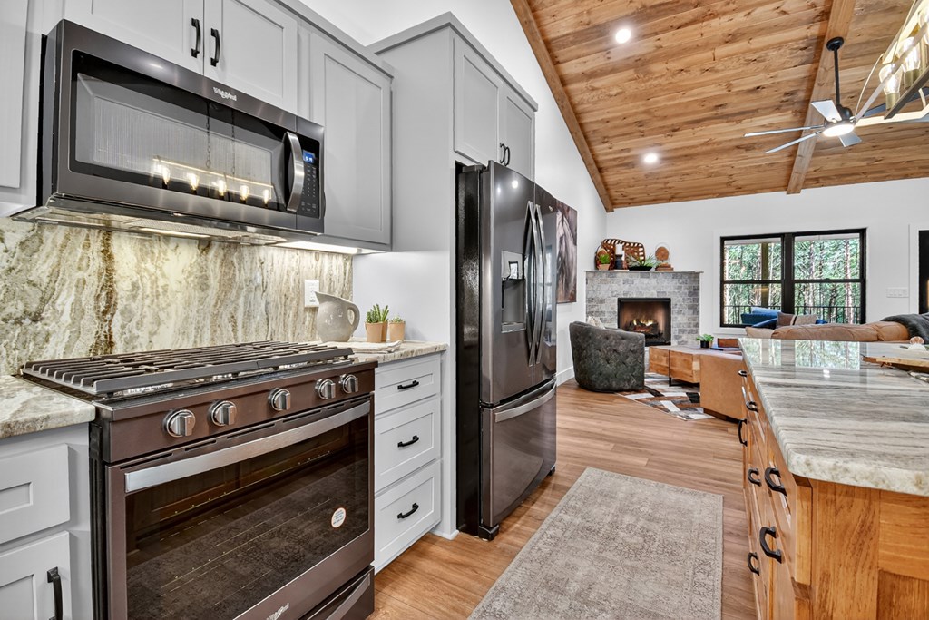 419394 Blue Ridge Residential