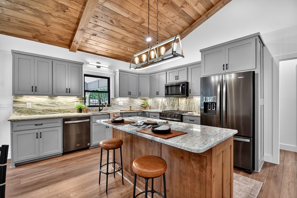 419394 Blue Ridge Residential
