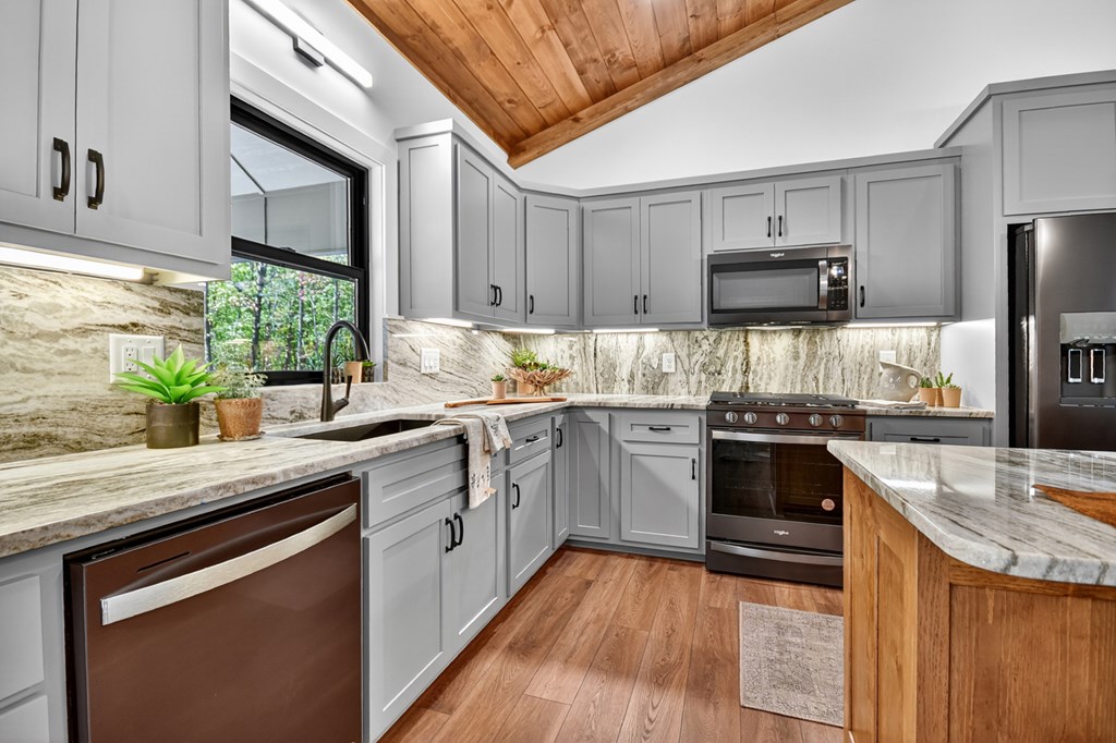 419394 Blue Ridge Residential