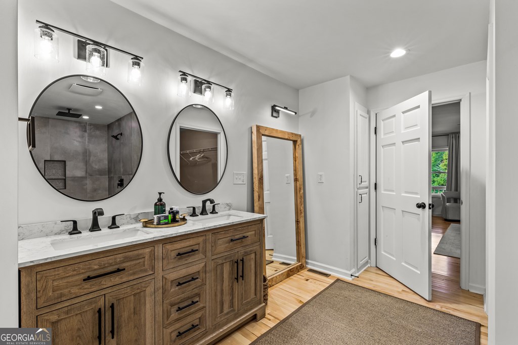 419395 Blue Ridge Residential