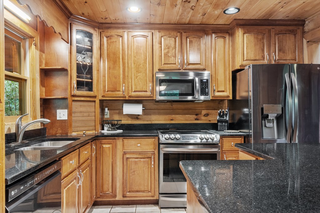 419396 Morganton Residential