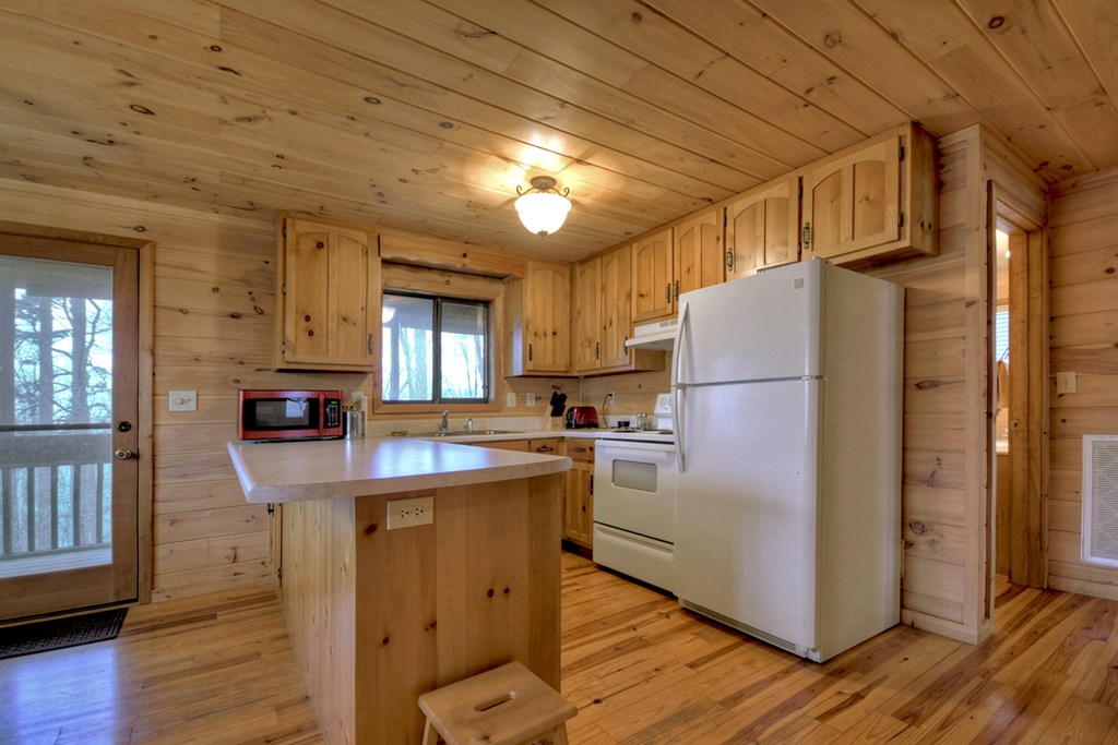 419398 Ellijay Residential