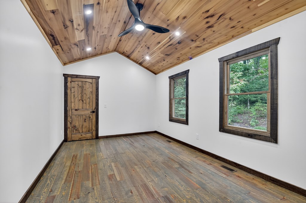 419419 Blue Ridge Residential