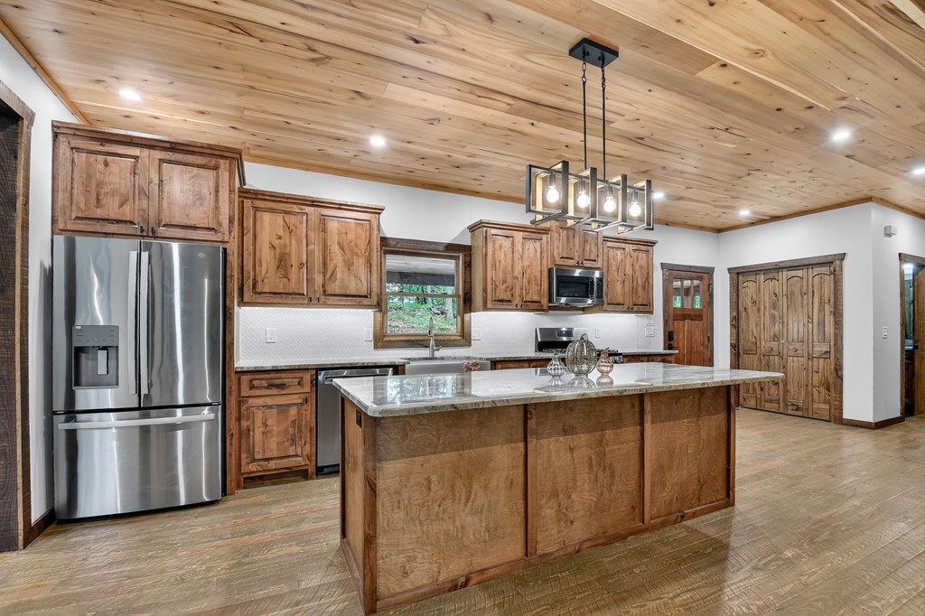 419419 Blue Ridge Residential