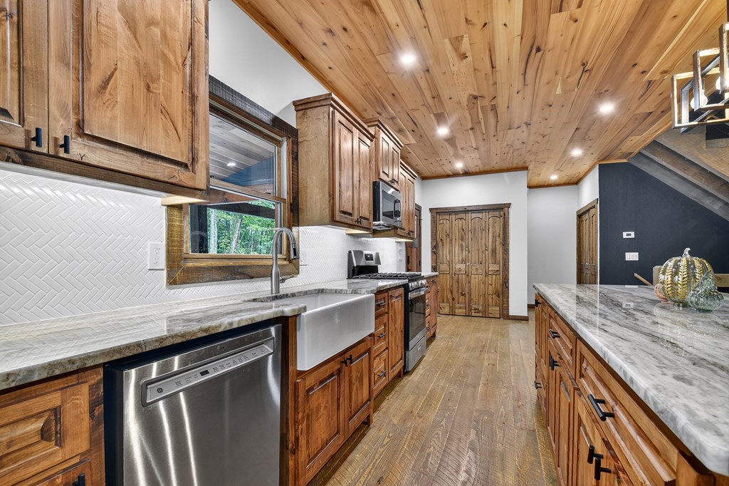419419 Blue Ridge Residential