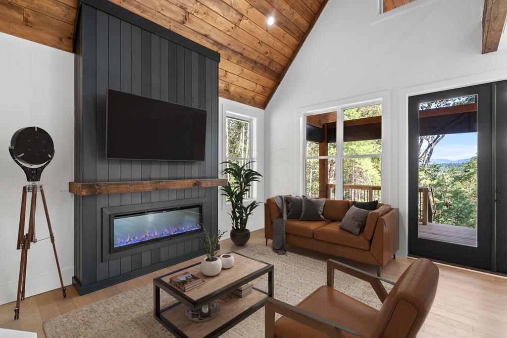 419429 Ellijay Residential
