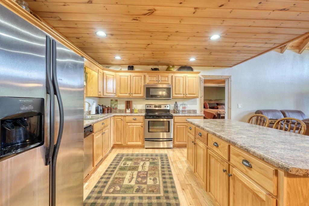 419450 Hiawassee Residential