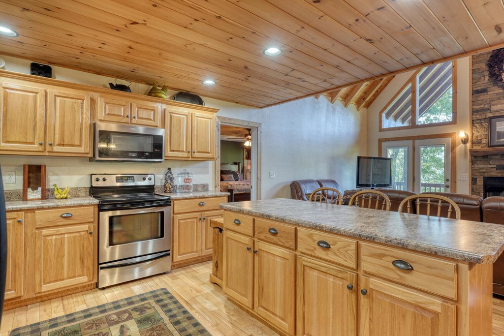 419450 Hiawassee Residential