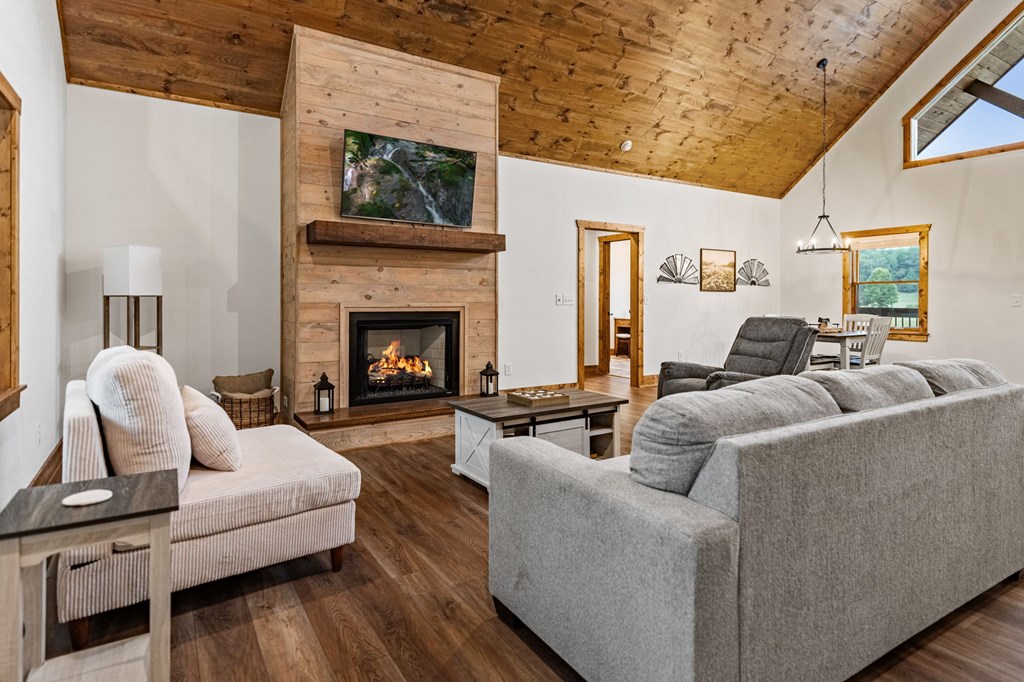 419453 Ellijay Residential
