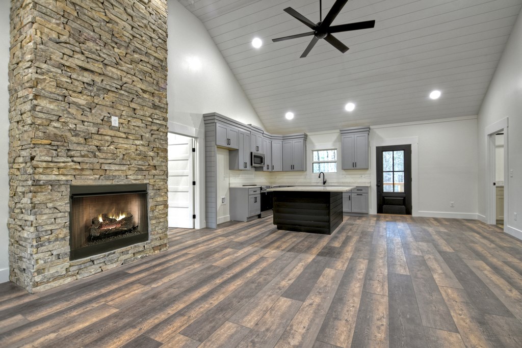 419461 Ellijay Residential