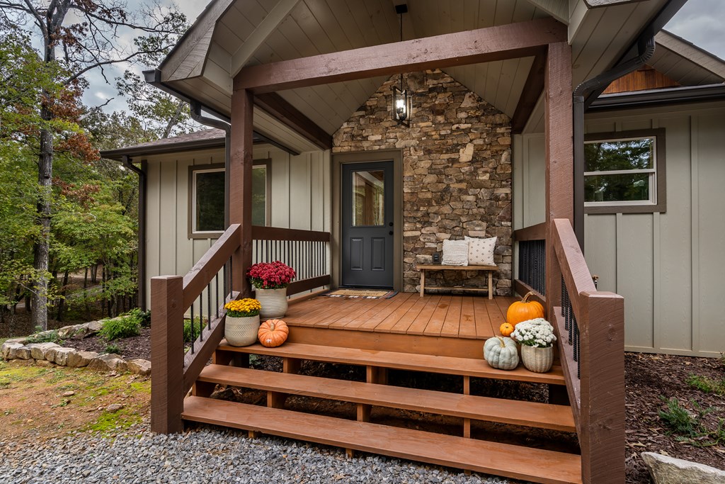 419463 Mineral Bluff Residential