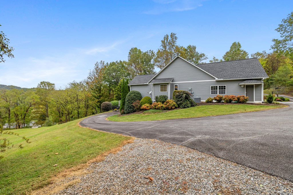 419467 Hayesville Residential
