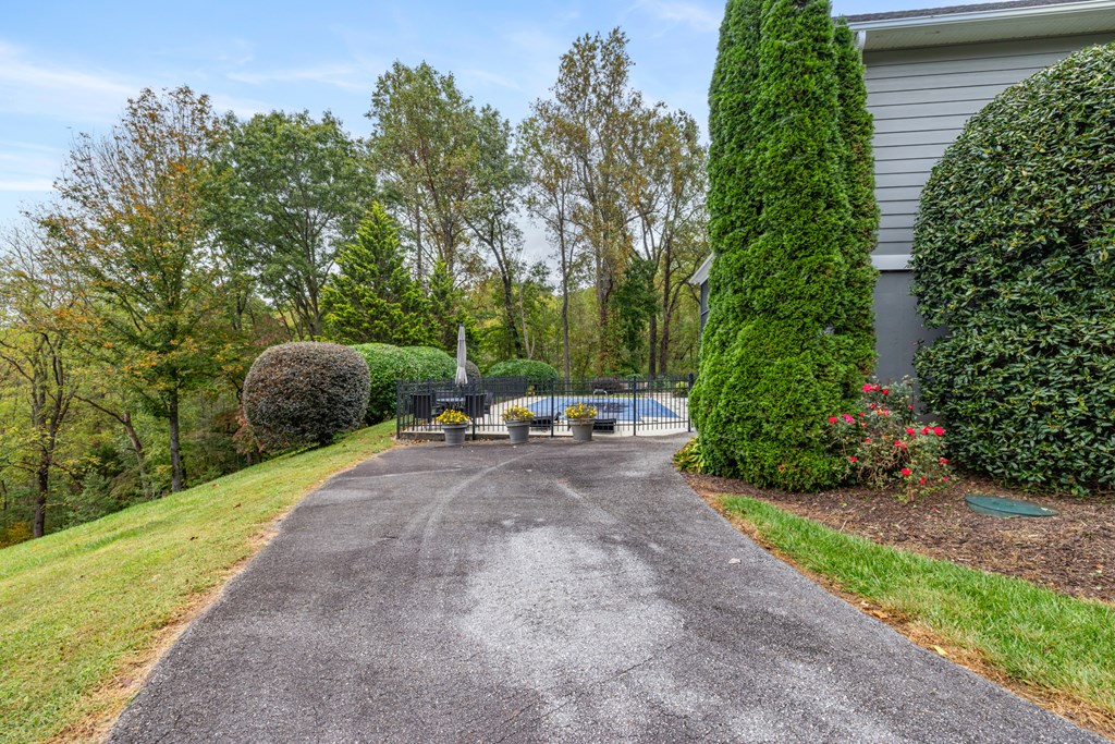 419467 Hayesville Residential