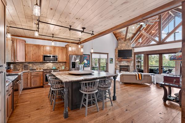 419475 Blue Ridge Residential