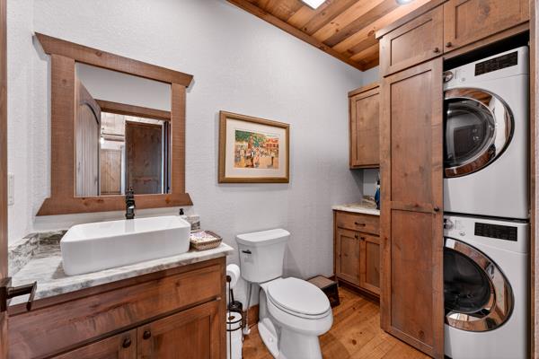 419475 Blue Ridge Residential