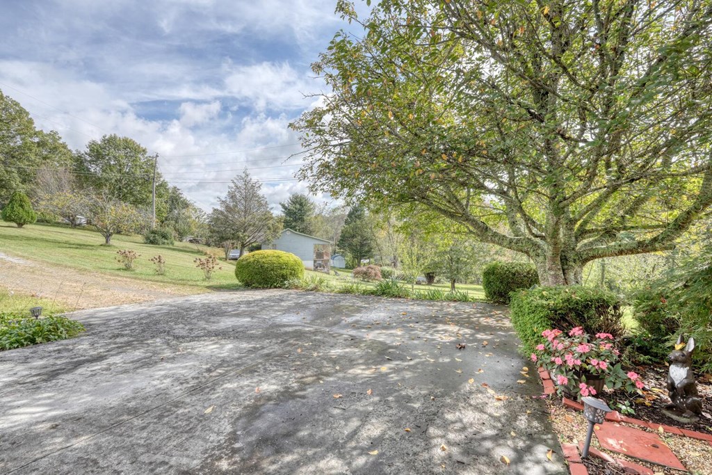 419477 Hiawassee Residential