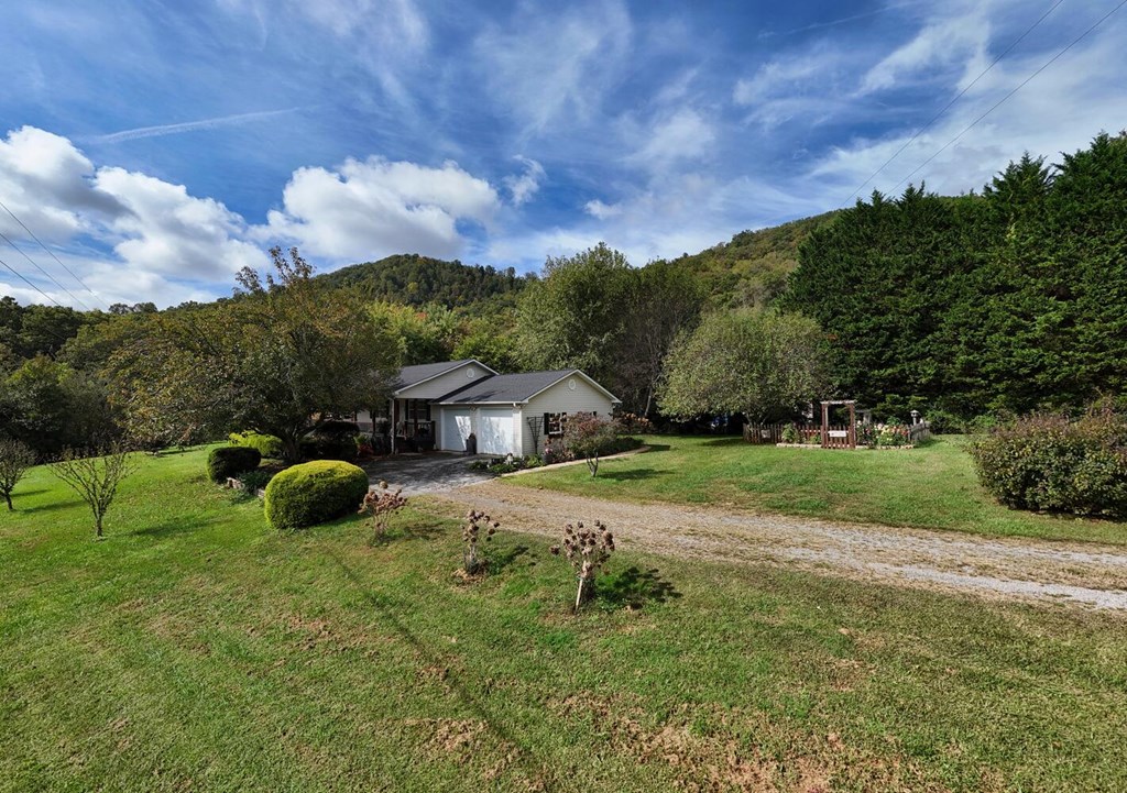 419477 Hiawassee Residential