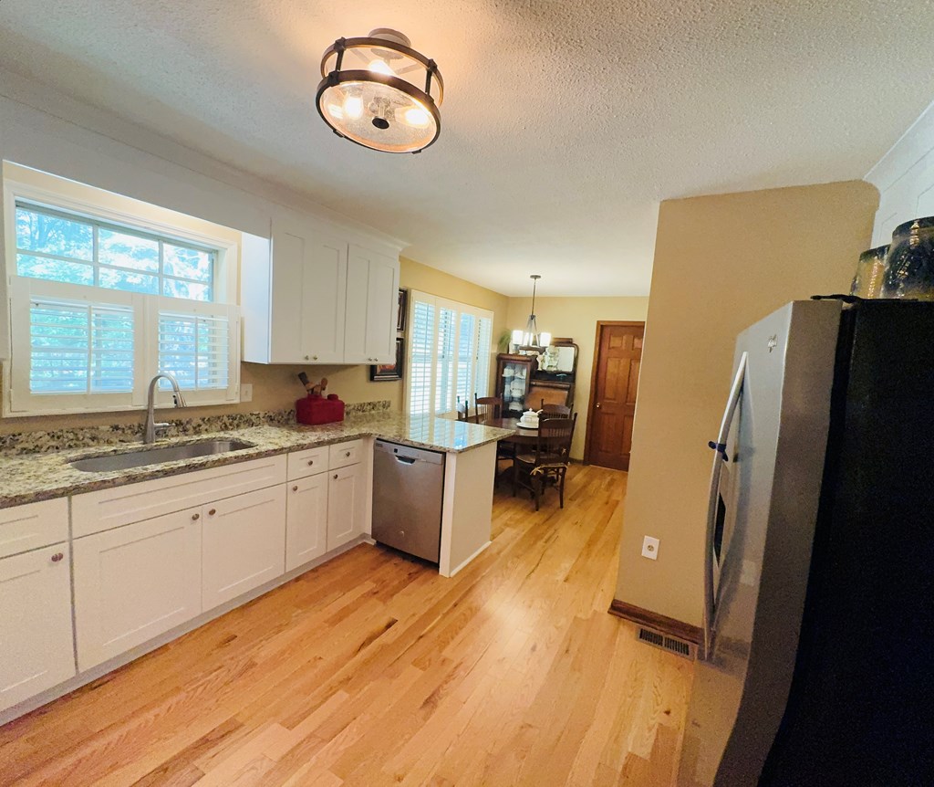 419483 Blue Ridge Residential
