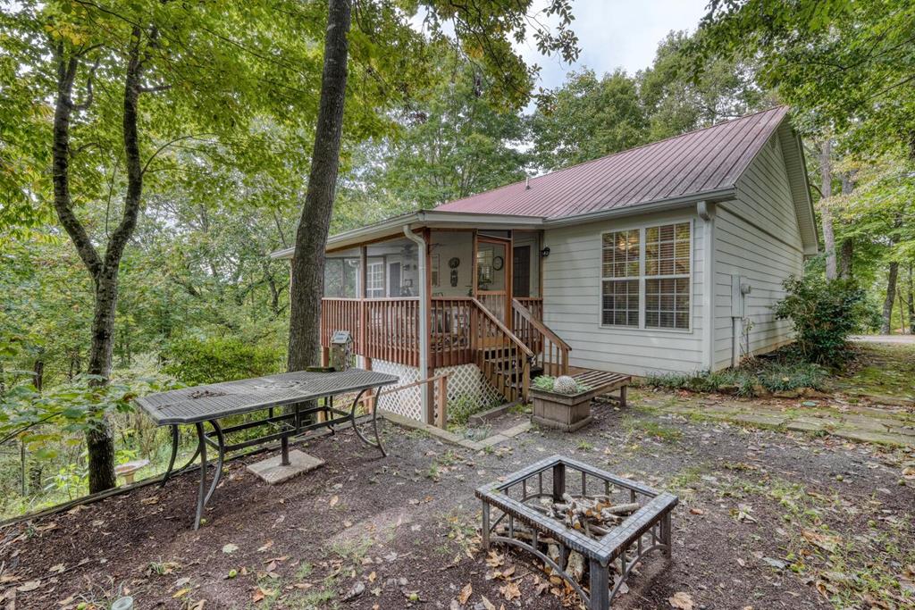 419484 Hiawassee Residential