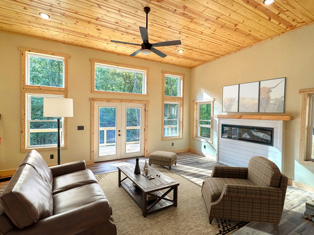 419487 Ellijay Residential