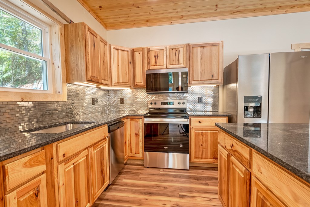419487 Ellijay Residential