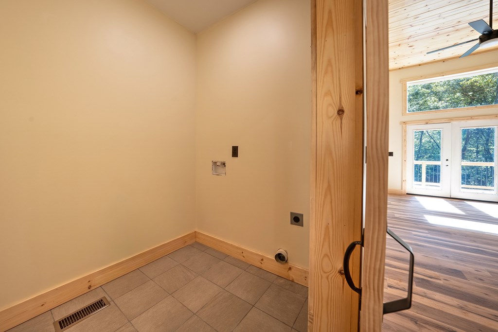 419487 Ellijay Residential