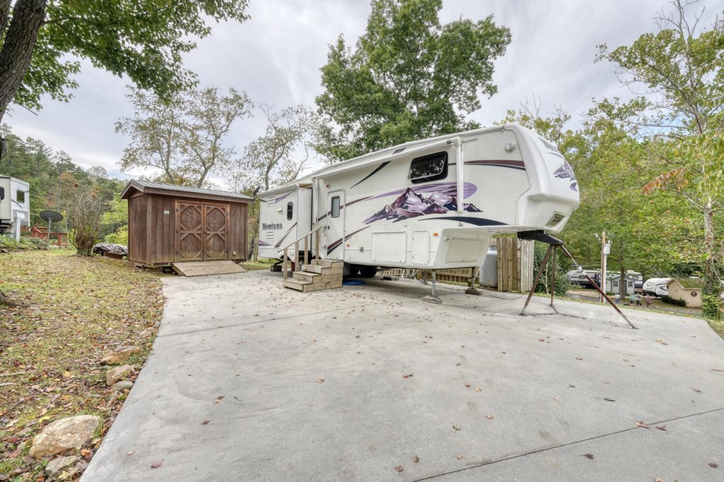 419490 Blairsville Residential