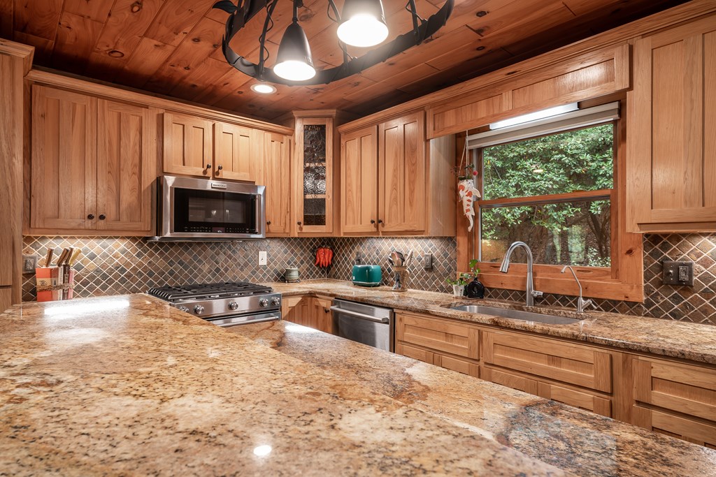 419496 Morganton Residential