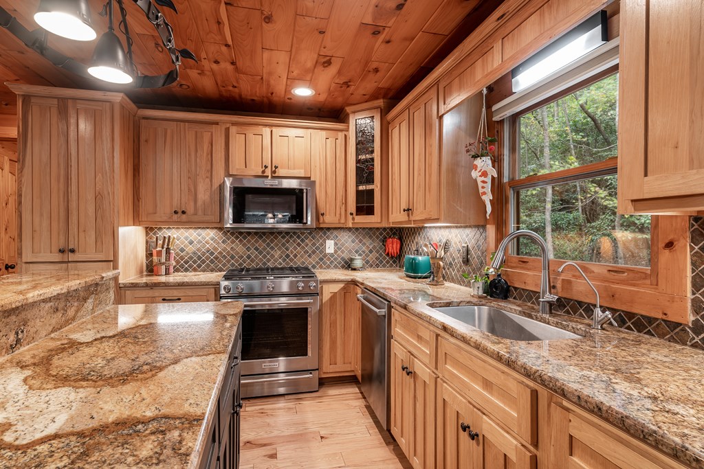 419496 Morganton Residential