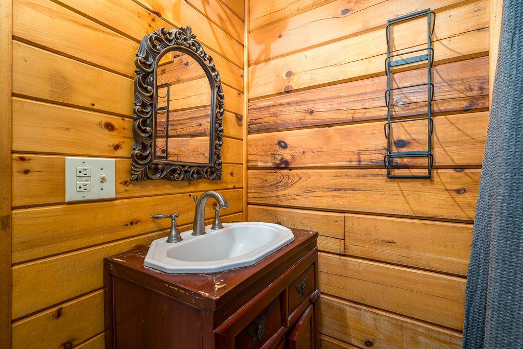 419497 Ellijay Residential