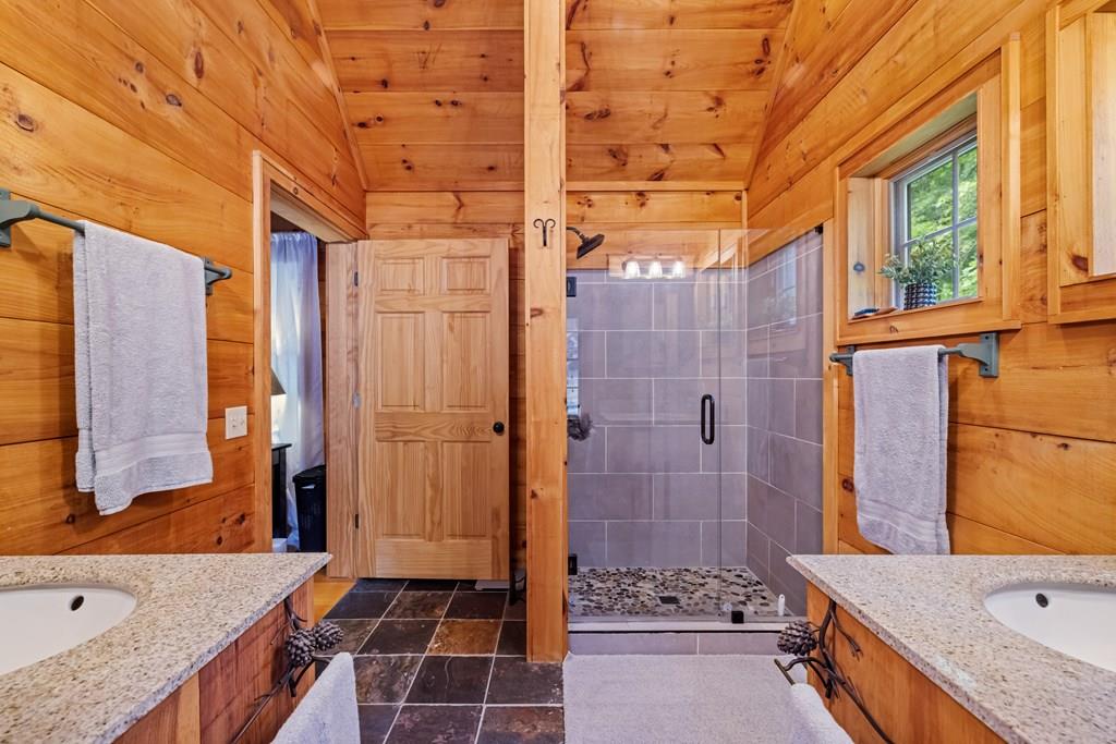 419500 Morganton Residential