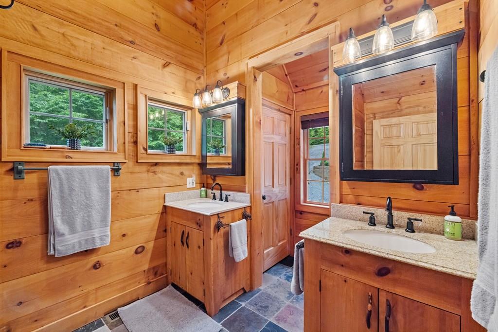 419500 Morganton Residential