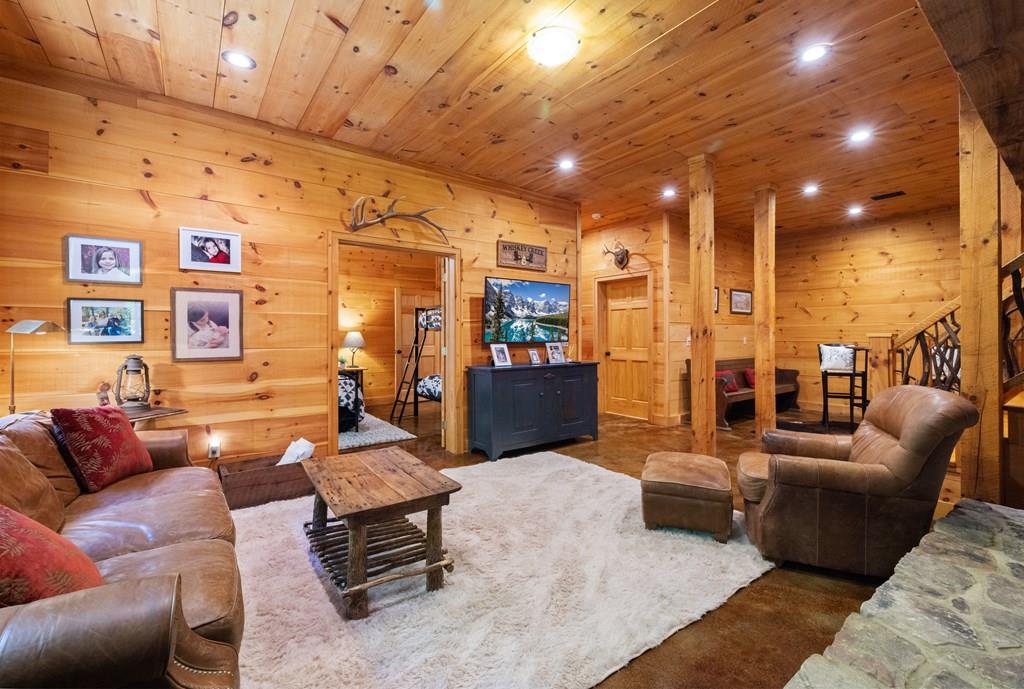 419500 Morganton Residential