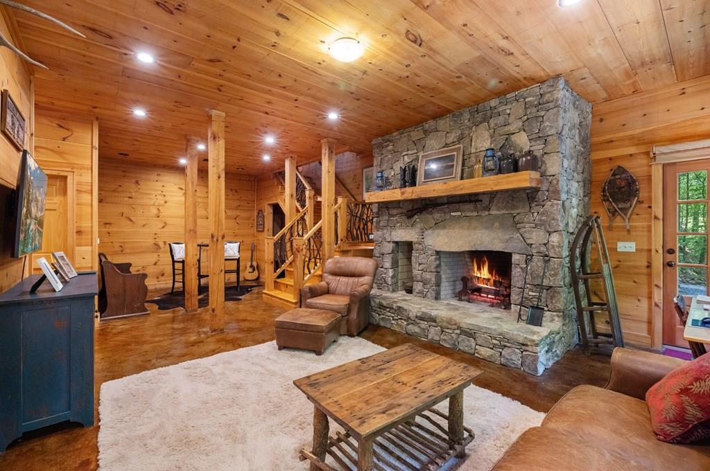 419500 Morganton Residential