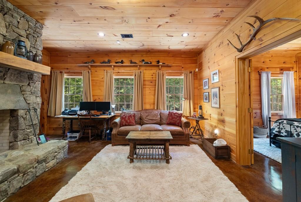 419500 Morganton Residential