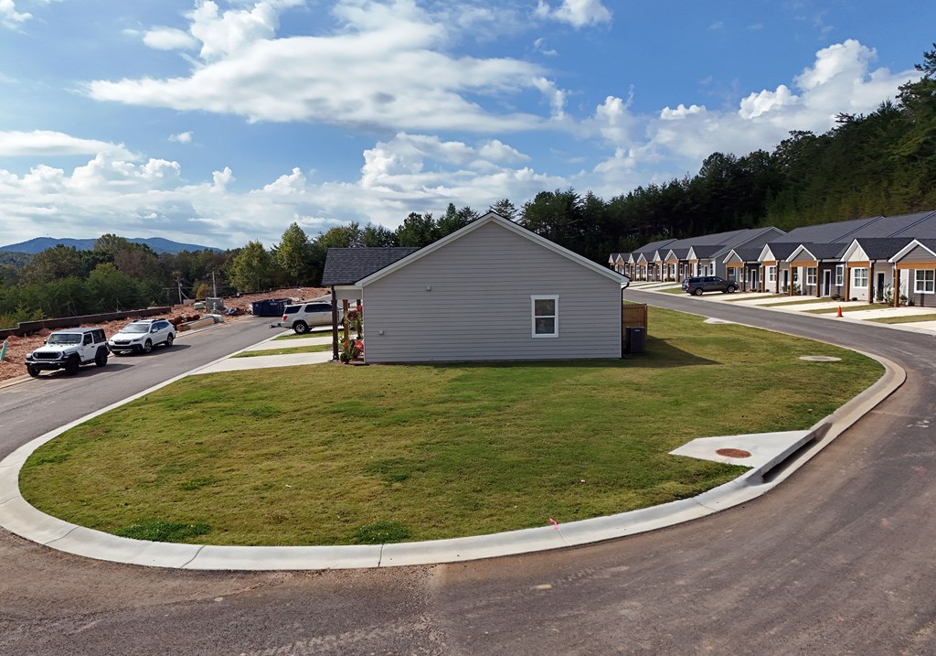 419515 Blue Ridge Townhouse