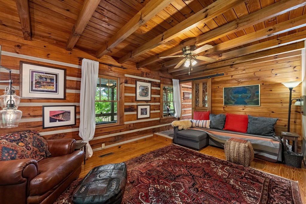 419516 Mineral Bluff Residential