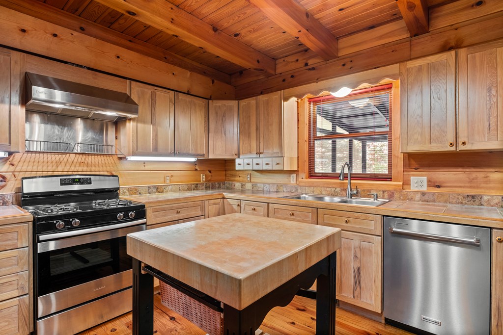 419517 Clayton Residential
