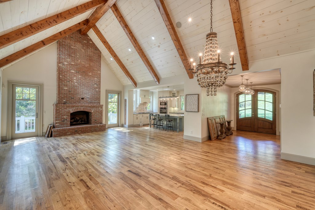 419522 Hayesville Residential