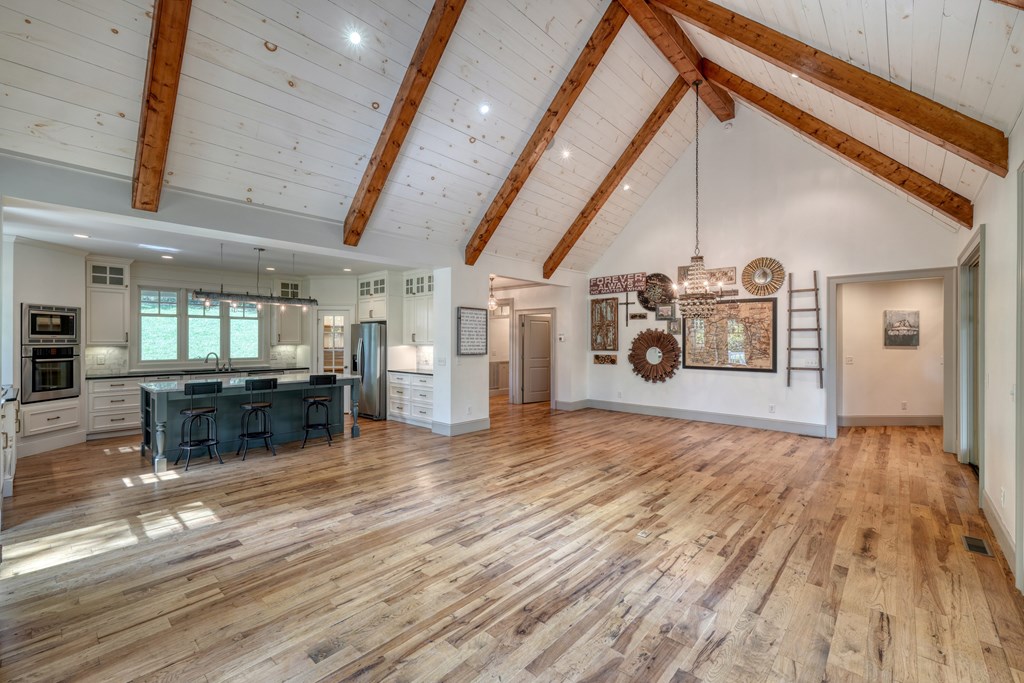 419522 Hayesville Residential