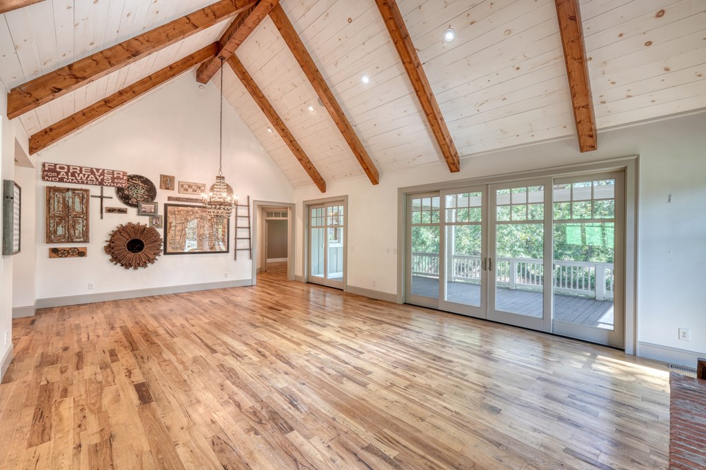 419522 Hayesville Residential