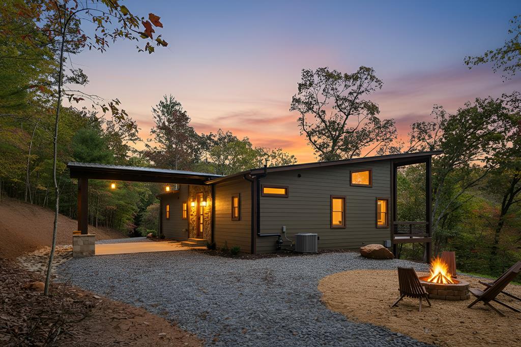 419526 Mineral Bluff 