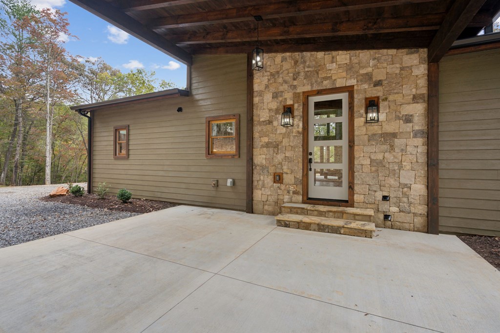 419526 Mineral Bluff Residential