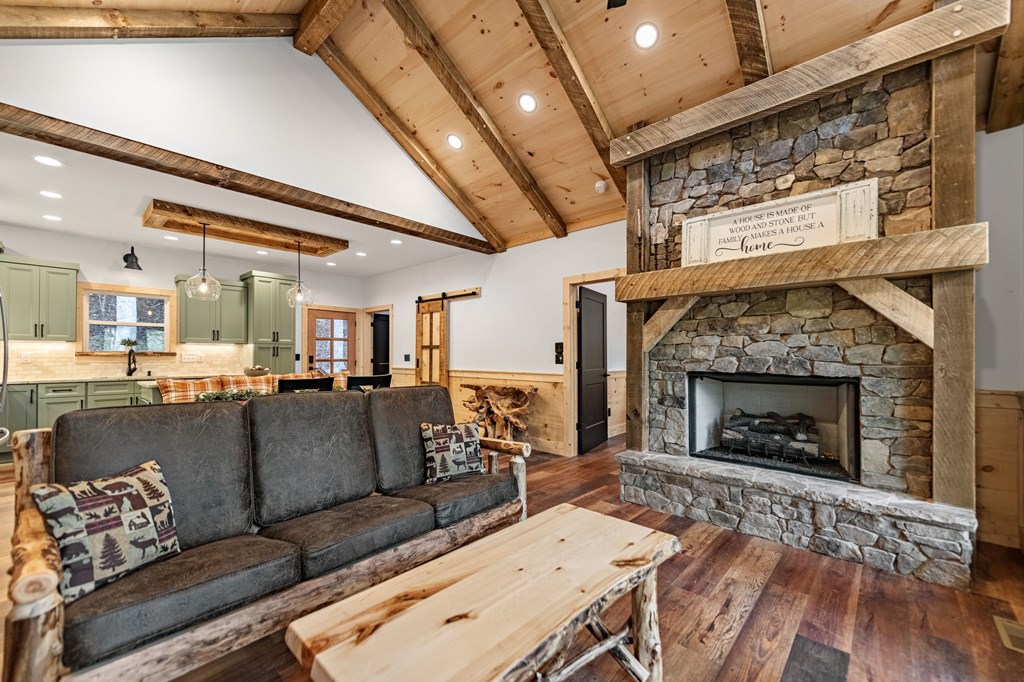 419528 Ellijay Residential