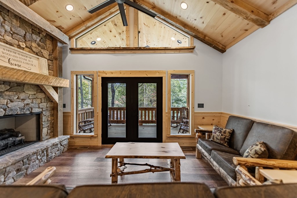 419528 Ellijay Residential