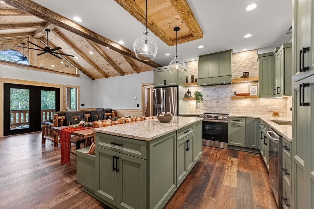 419528 Ellijay Residential