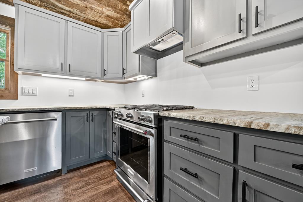 419530 Blue Ridge Residential
