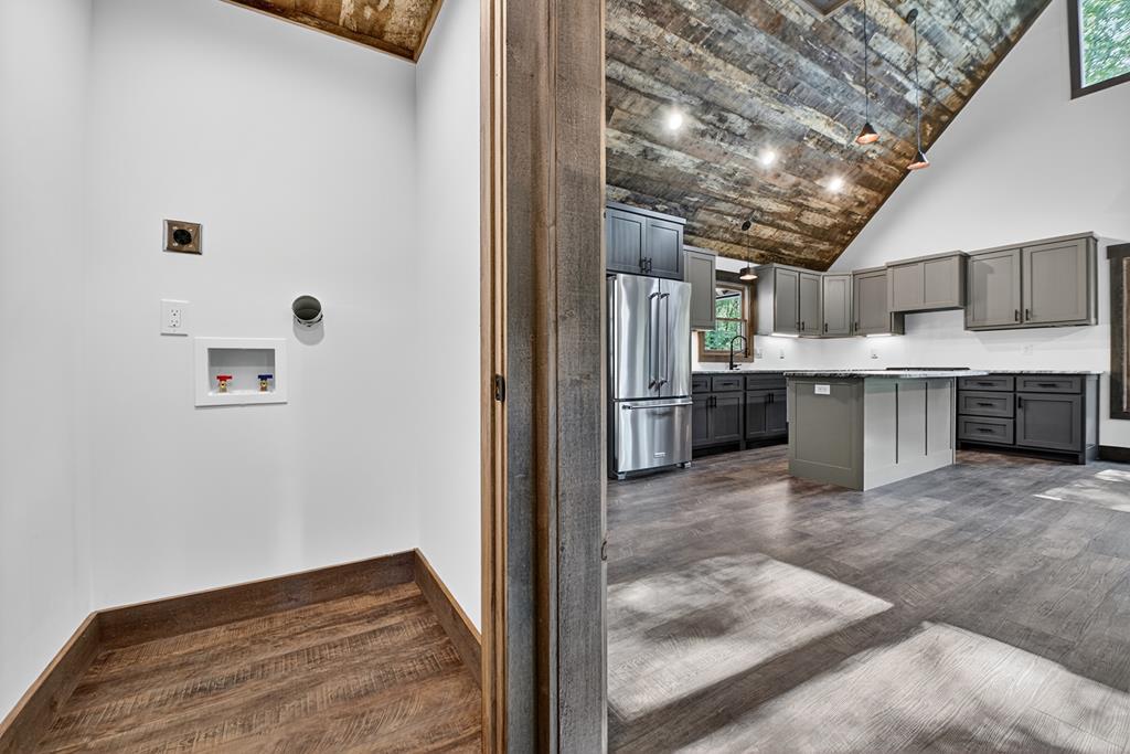 419530 Blue Ridge Residential