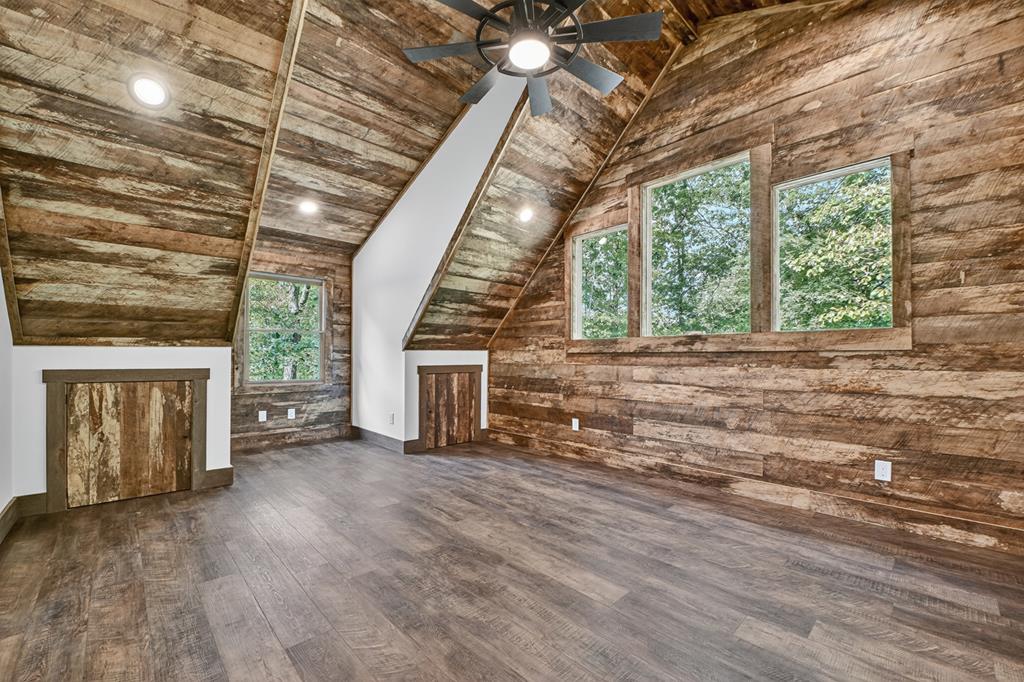 419530 Blue Ridge Residential